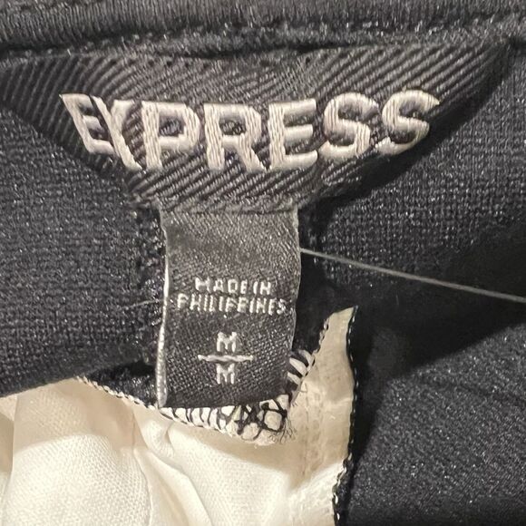 NWT Express Color Block Black and Cream Bodycon Open Back Dress Medium - Picture 9 of 12